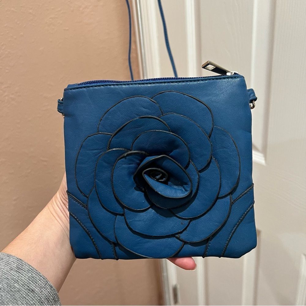 Flower Crossbody